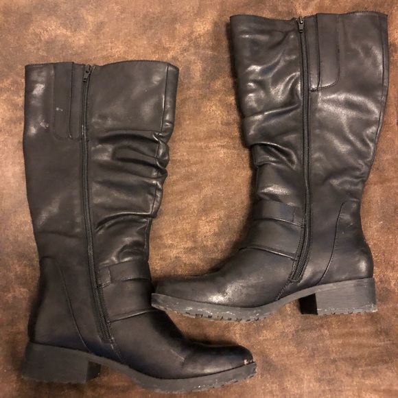 Black tall wide calf boots - Picture 2 of 4